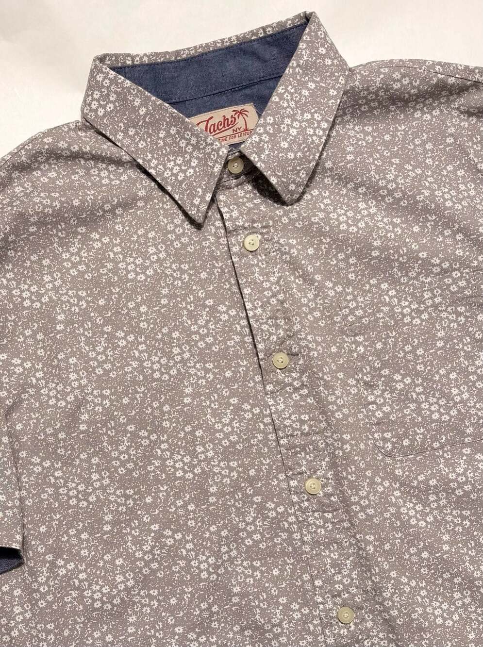 Jachs NY Men's large  Gray Floral Short Sleeve Button-up Shirt